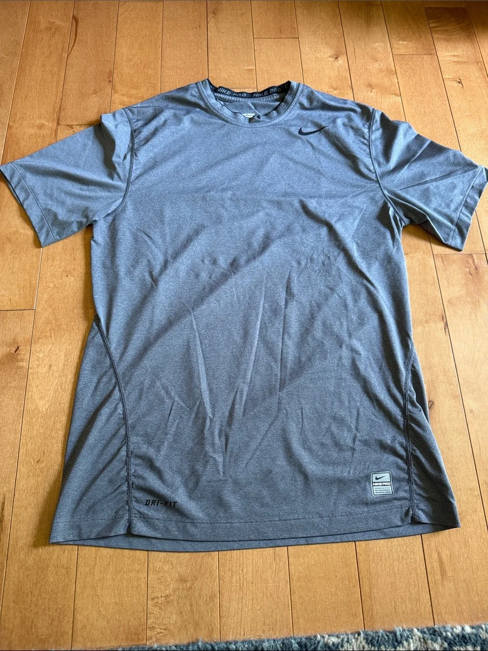Nike Men’s Short Sleeve Dri-FIT Tee - Gray